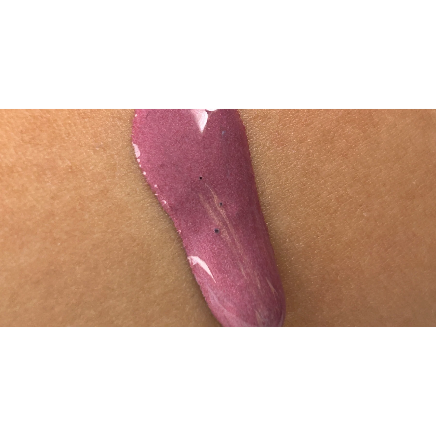 lūpų balzamas su spalva 'Tinted Plum' ir SPF 30 Hipi Faible